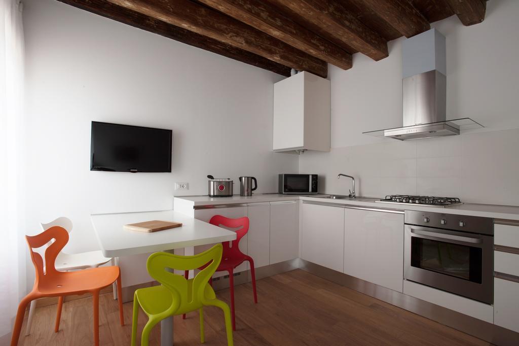 The Lion'S House Apt1 Венеция Стая снимка